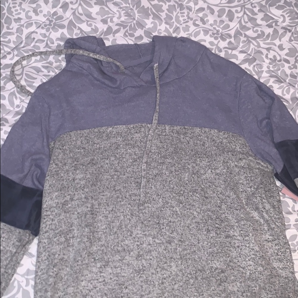 Sweater - Picture 3 of 3